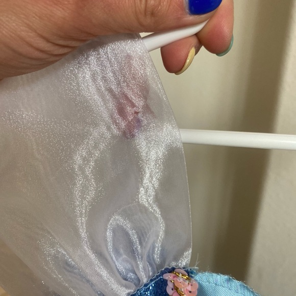 Cinderella princess dress fits Girls 4-6 - Picture 5 of 5